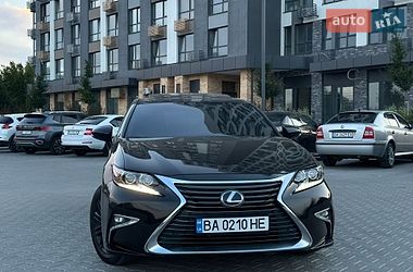 Седан Lexus ES 2014 в Кропивницькому