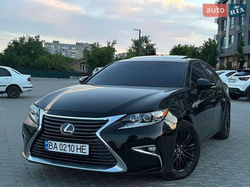 Седан Lexus ES 2014 в Кропивницькому