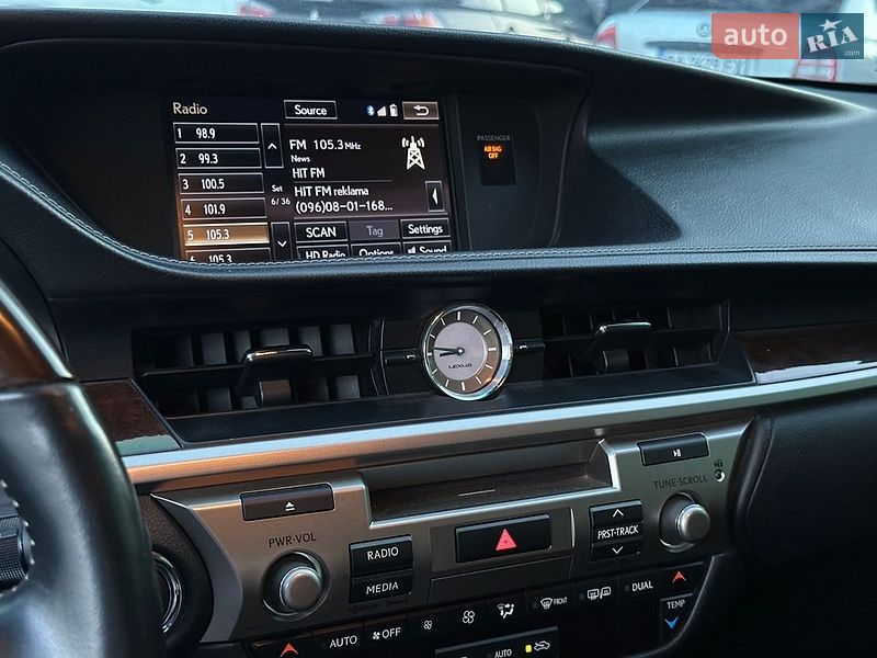 Седан Lexus ES 2014 в Кропивницькому