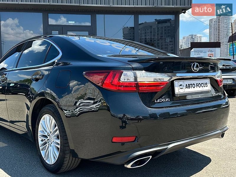 Седан Lexus ES 2017 в Києві