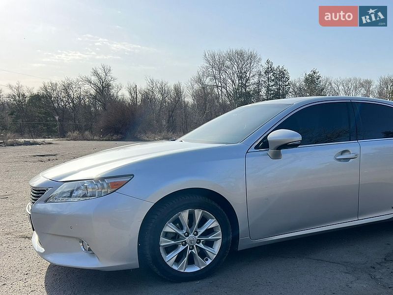 Седан Lexus ES 2012 в Днепре фото Седан Lexus ES 2012 в Днепре