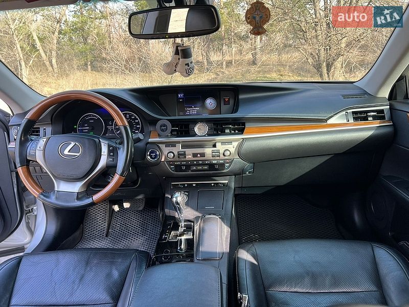 Седан Lexus ES 2012 в Днепре фото 16 Седан Lexus ES 2012 в Днепре