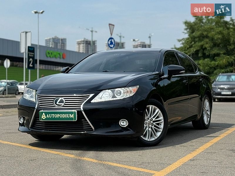 Седан Lexus ES 2014 в Киеве