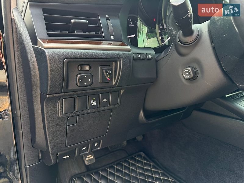 Седан Lexus ES 2014 в Киеве