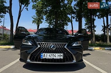 Седан Lexus ES 2023 в Киеве