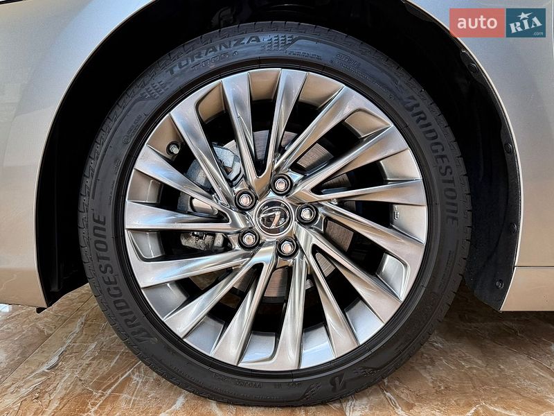 Седан Lexus ES 2024 в Киеве фото 17 Седан Lexus ES 2024 в Киеве