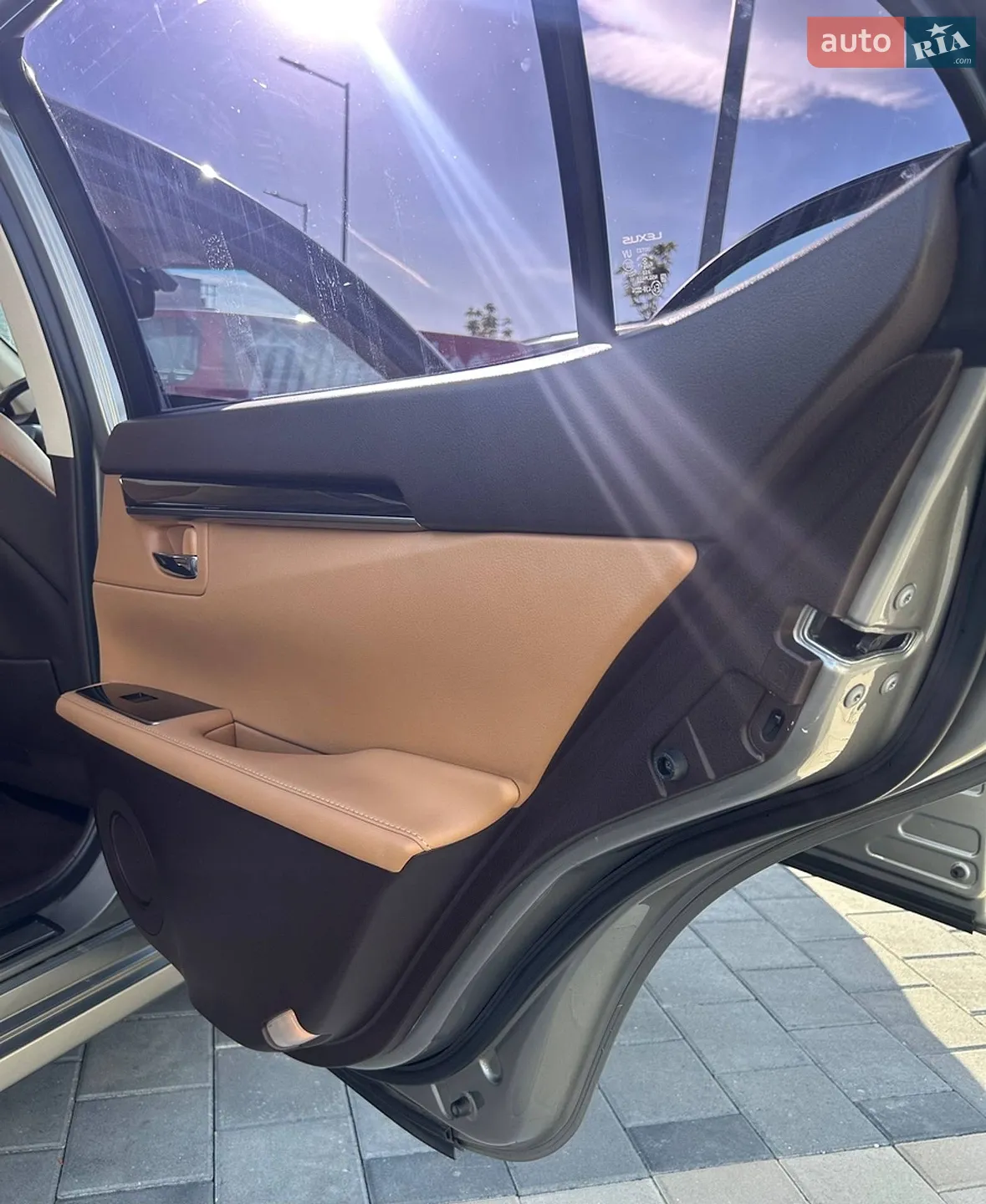 2016 Lexus ES - мініатюра 21