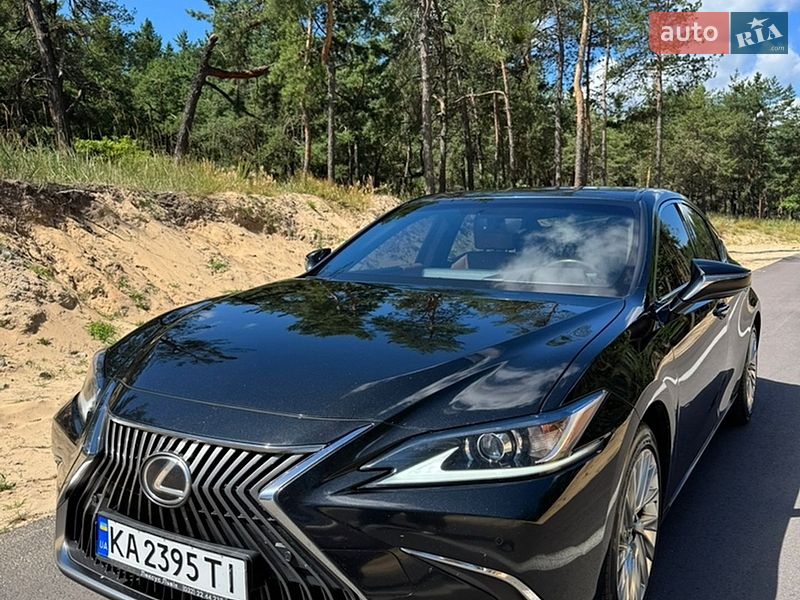 Седан Lexus ES 2019 в Києві