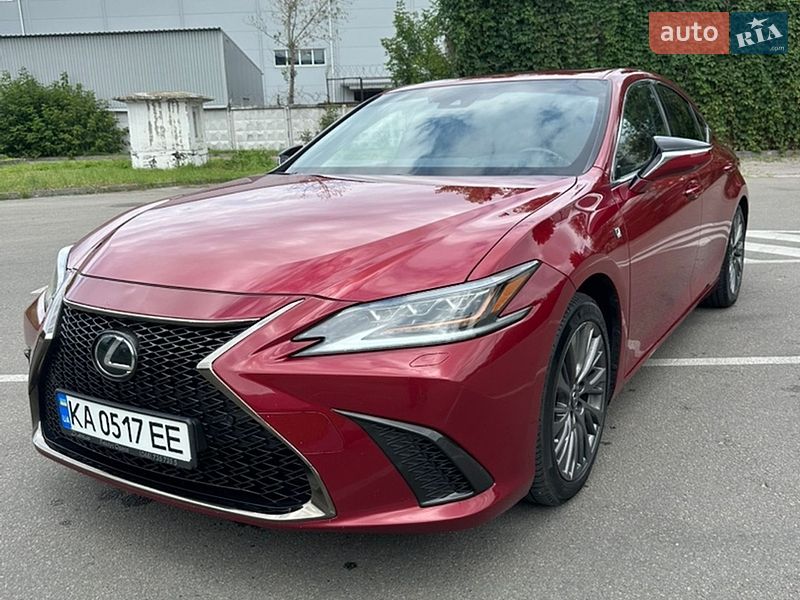 Lexus ES 2019
