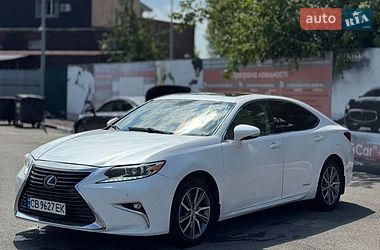 Седан Lexus ES 2016 в Киеве