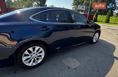 Седан Lexus ES 2014 в Києві