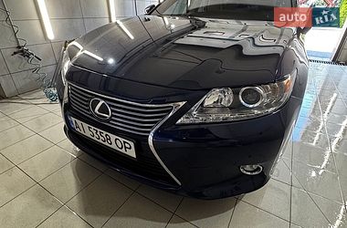 Седан Lexus ES 2014 в Києві
