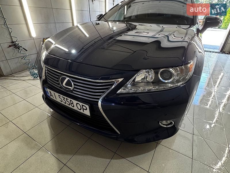 Седан Lexus ES 2014 в Києві