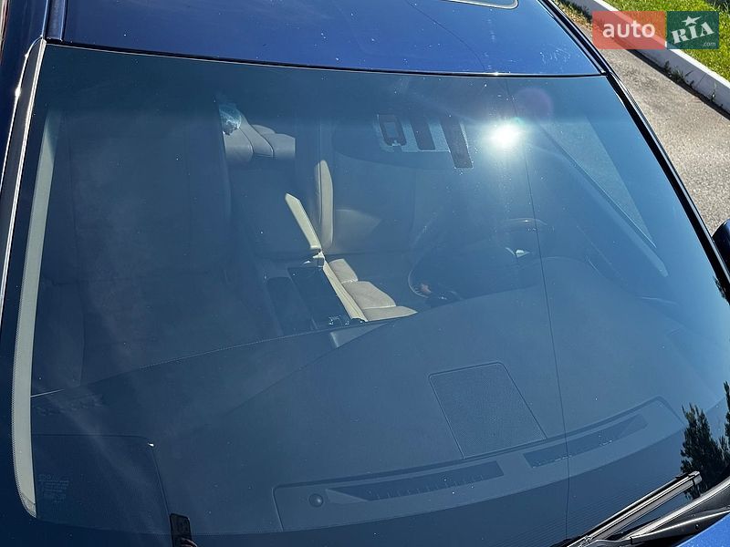 Седан Lexus ES 2014 в Києві