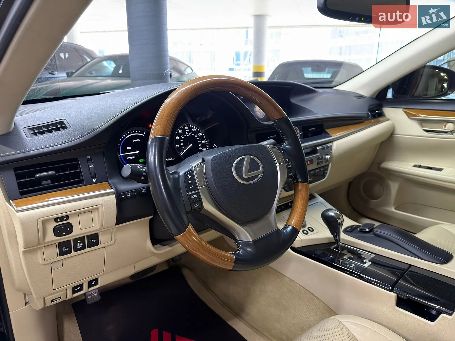 2015 Lexus ES - мініатюра 21