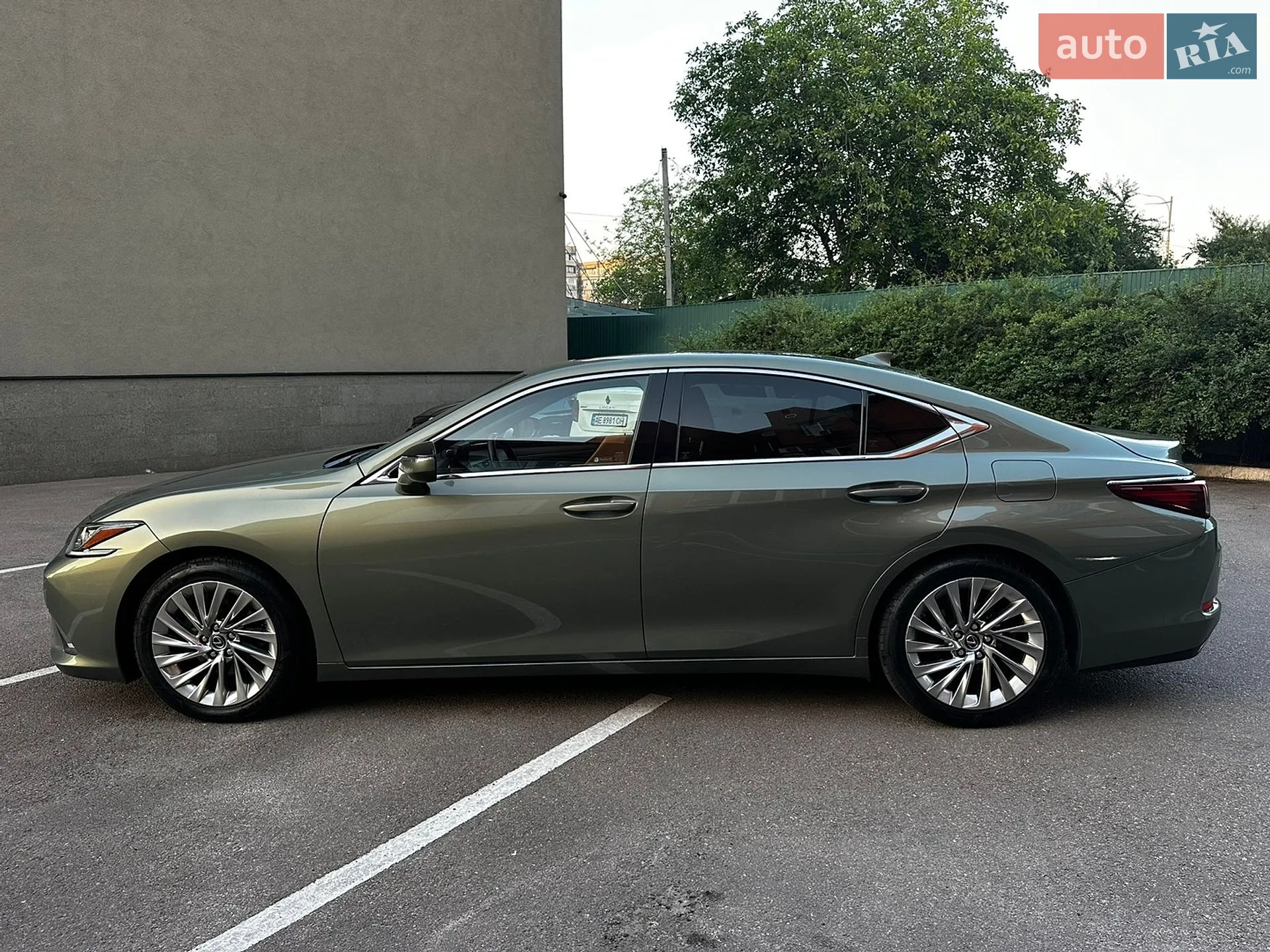 2019 Lexus ES - мініатюра 11