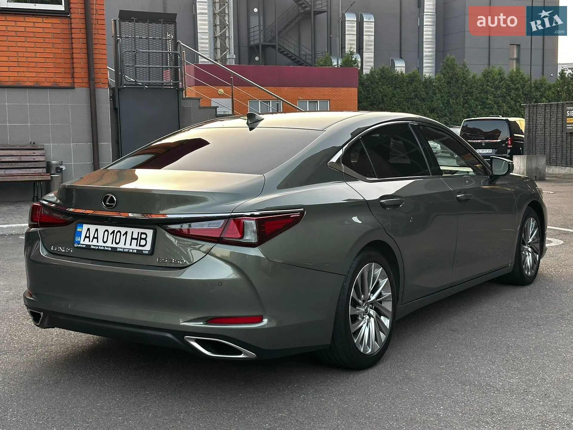 2019 Lexus ES - мініатюра 15