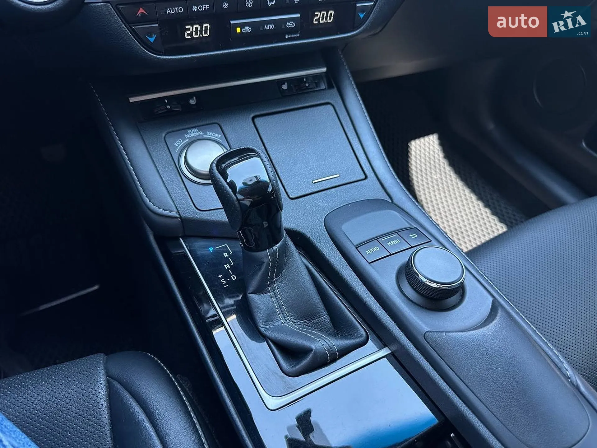 2017 Lexus ES - мініатюра 29
