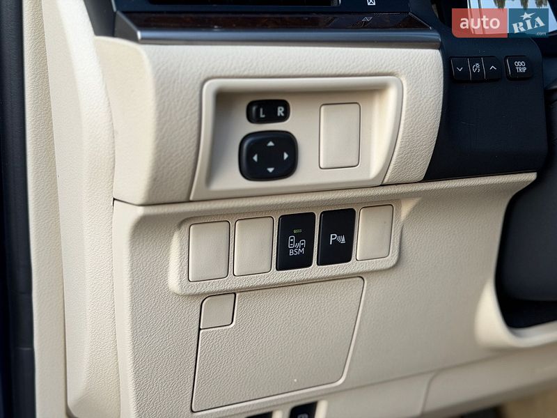 Седан Lexus ES 2014 в Киеве фото 21 Седан Lexus ES 2014 в Киеве