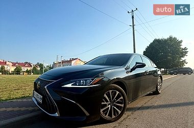 Седан Lexus ES 2023 в Киеве