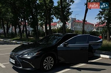 Седан Lexus ES 2023 в Києві