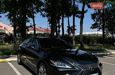 Седан Lexus ES 2023 в Києві