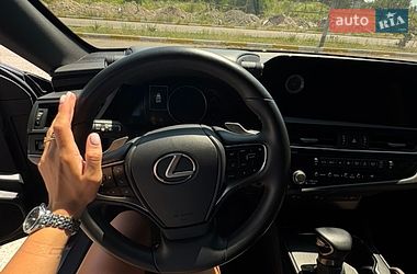 Седан Lexus ES 2023 в Києві