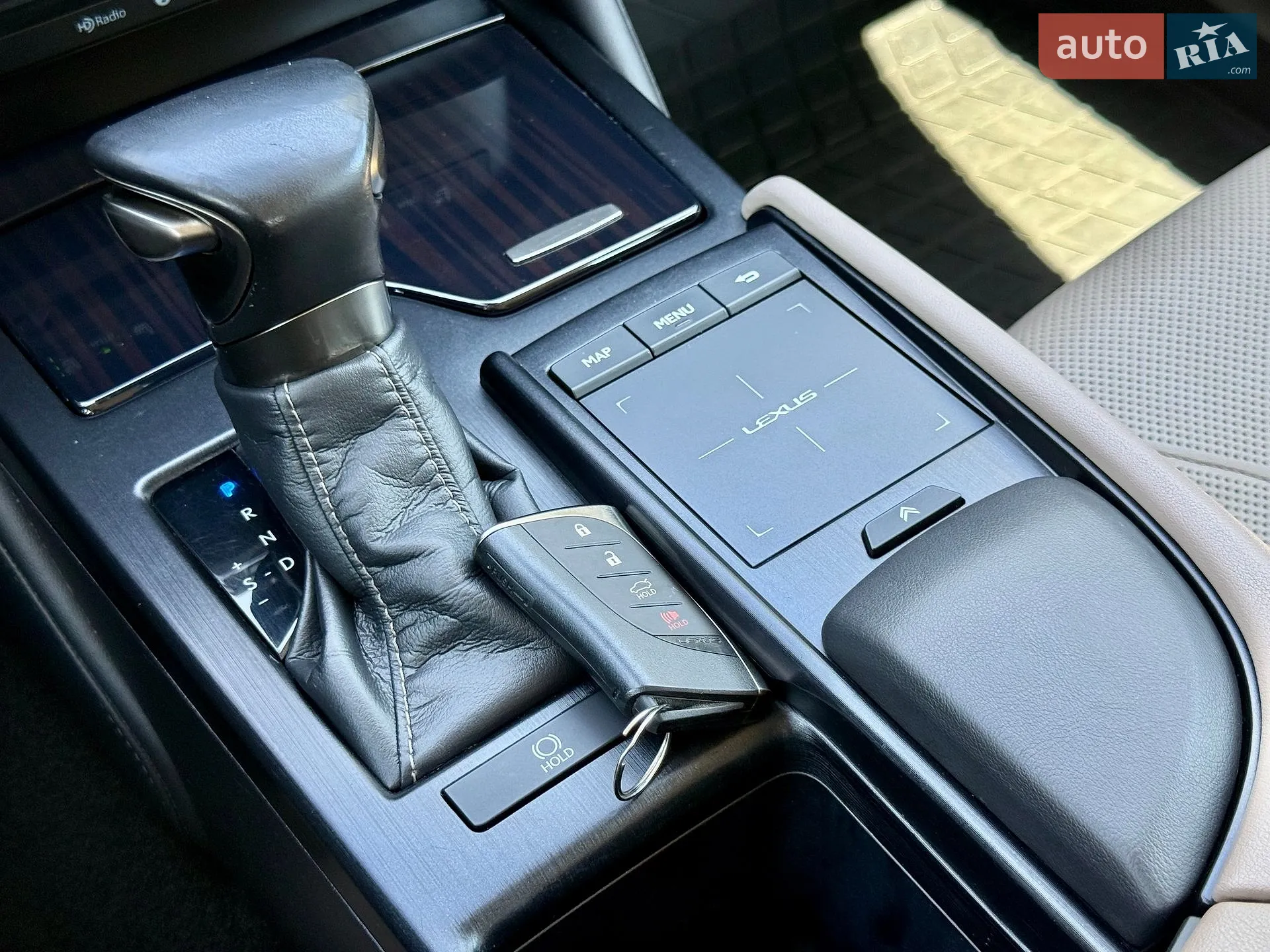 2018 Lexus ES - мініатюра 21