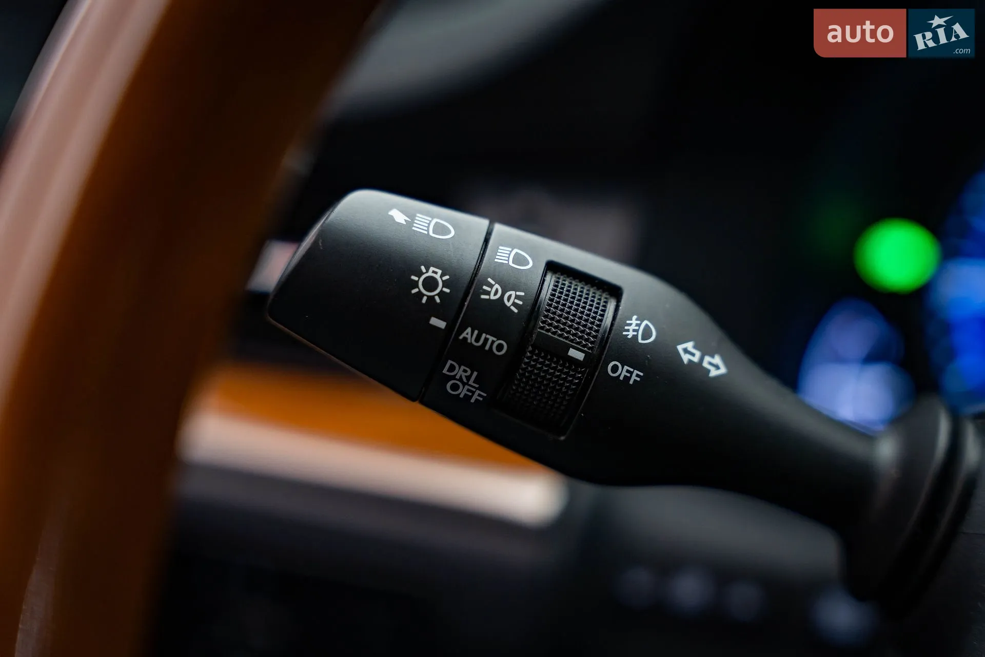 2015 Lexus ES - мініатюра 16