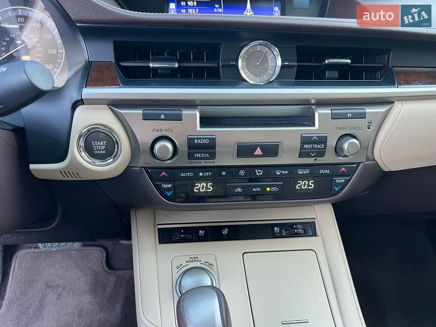 2016 Lexus ES - мініатюра 14