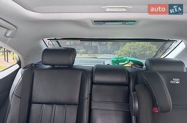 Седан Lexus ES 2015 в Киеве