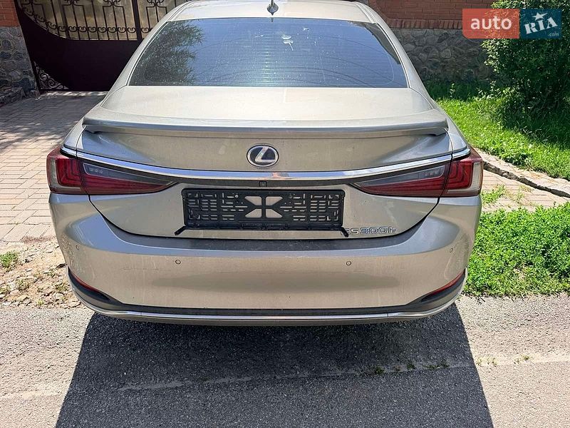 Седан Lexus ES 2021 в Харькове