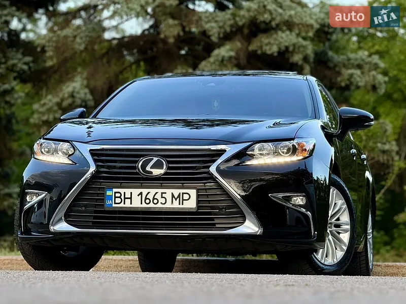 Lexus ES