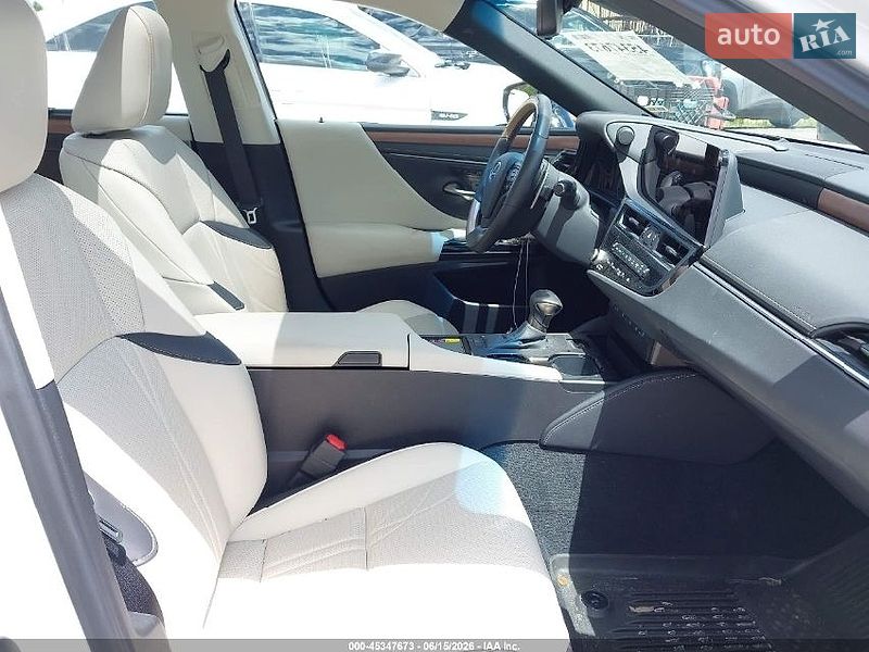Седан Lexus ES 2025 в Киеве фото 4 Седан Lexus ES 2025 в Киеве