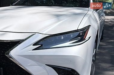 Седан Lexus ES 2021 в Одесі