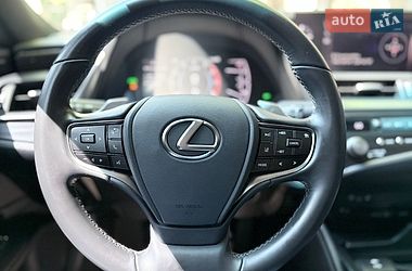 Седан Lexus ES 2021 в Одесі