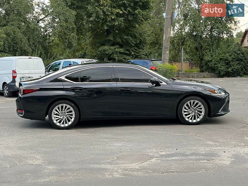 Седан Lexus ES 2019 в Киеве фото 12 Седан Lexus ES 2019 в Киеве