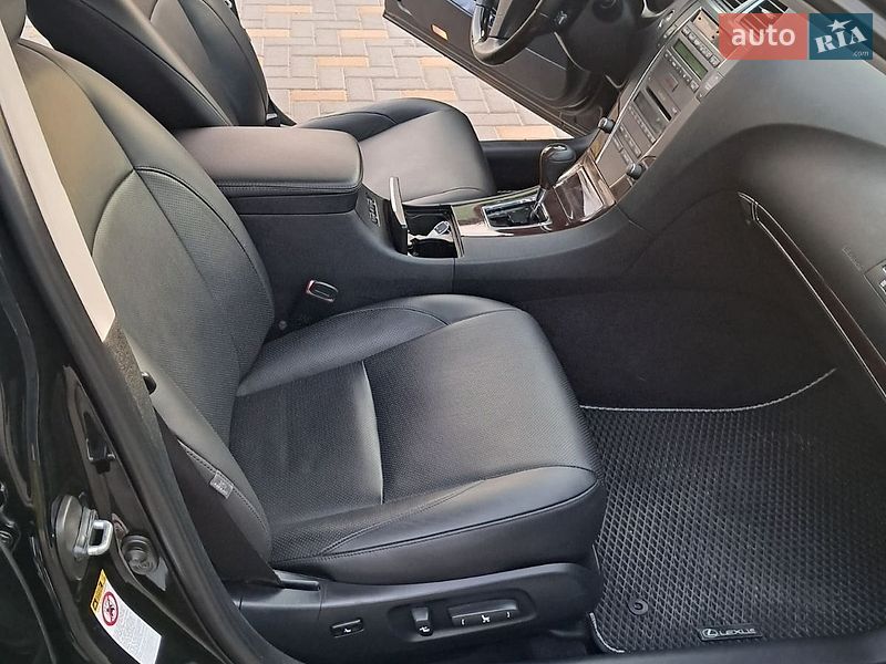 Седан Lexus ES 2011 в Вінниці