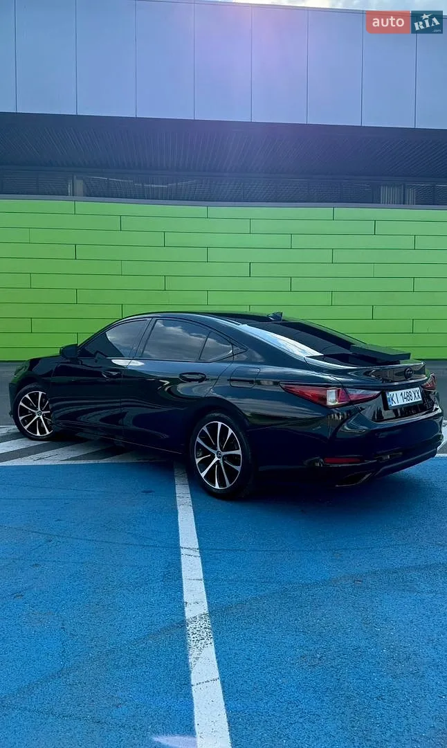 2020 Lexus ES - мініатюра 9
