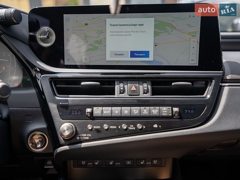 Седан Lexus ES 2024 в Києві