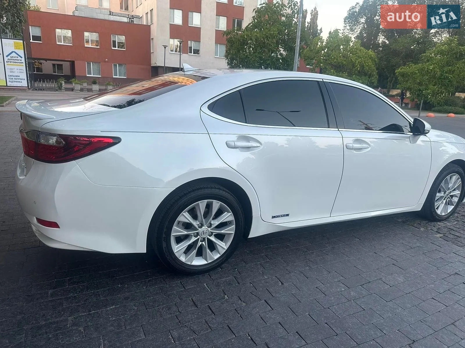 2014 Lexus ES - мініатюра 5