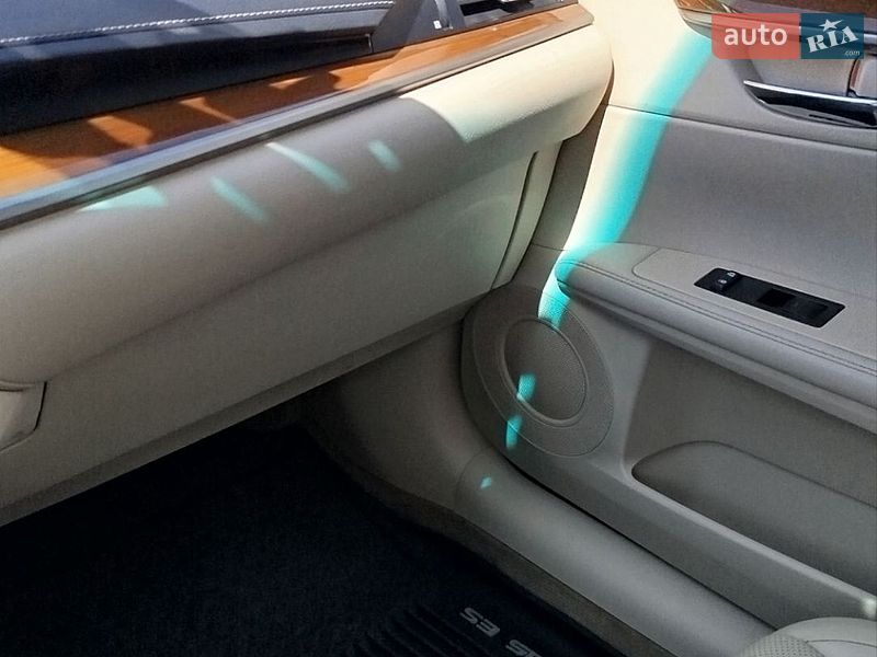 Седан Lexus ES 2014 в Києві