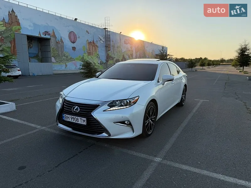 Lexus ES 2017