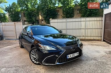 lexus es 2021 в Чернігів від професійного продавця Avto