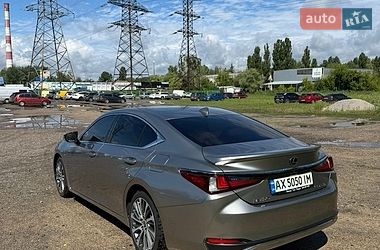 Седан Lexus ES 2019 в Харькове