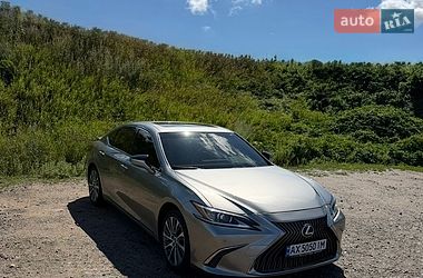 Седан Lexus ES 2019 в Харькове