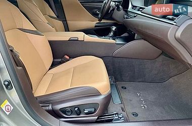 Седан Lexus ES 2019 в Харькове