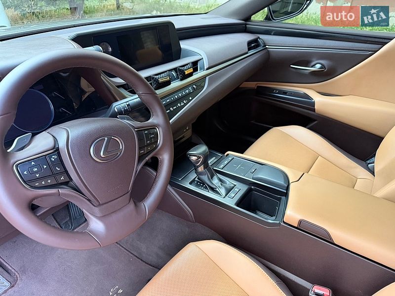 Седан Lexus ES 2019 в Харькове