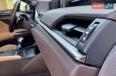 Седан Lexus ES 2019 в Харькове
