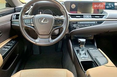 Седан Lexus ES 2019 в Харькове